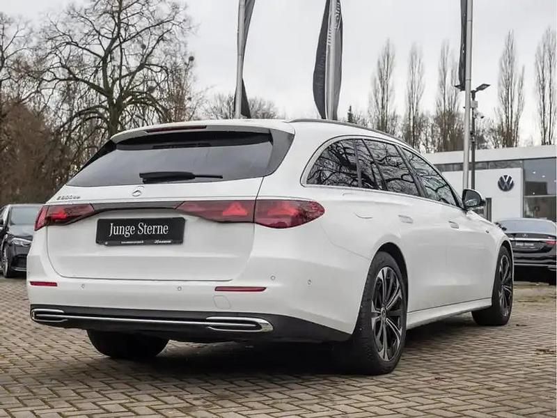 Gebraucht Mercedes E300 Avantgarde 313 PS (230 kW) 2025 Weiss polarweiß Kombi
