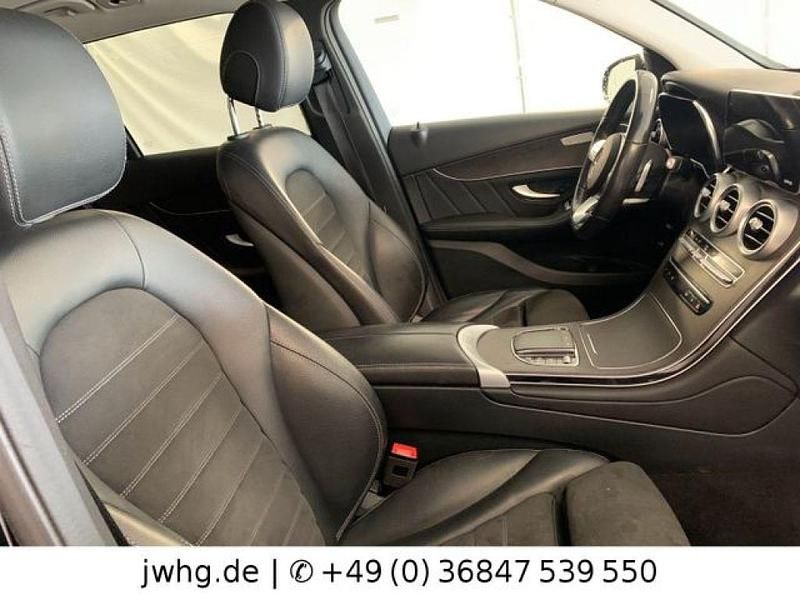 Gebraucht Mercedes GLC300e AMG line 306 PS (225 kW) 2021 Schwarz SUV