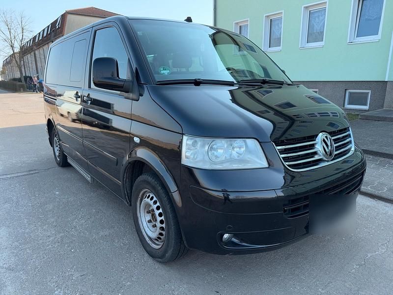 Second-hand VW T5 174 CP (127 kW) 2005 Negru Van