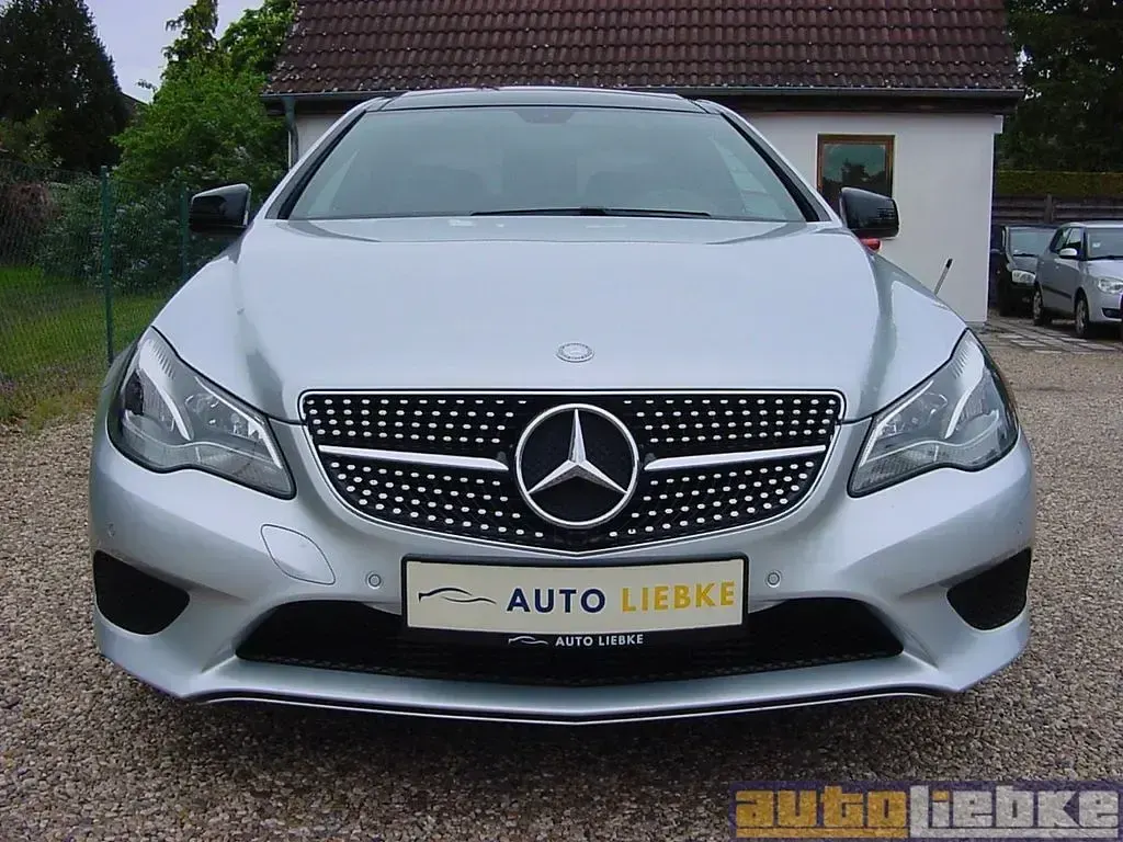 Usata Mercedes E200 184 CV (135 kW) 2014 Argento Coupé