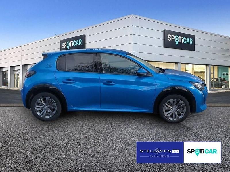 Gebraucht Peugeot e-208 Allure 100 kW (136 PS) 2021 Blau Kleinwagen