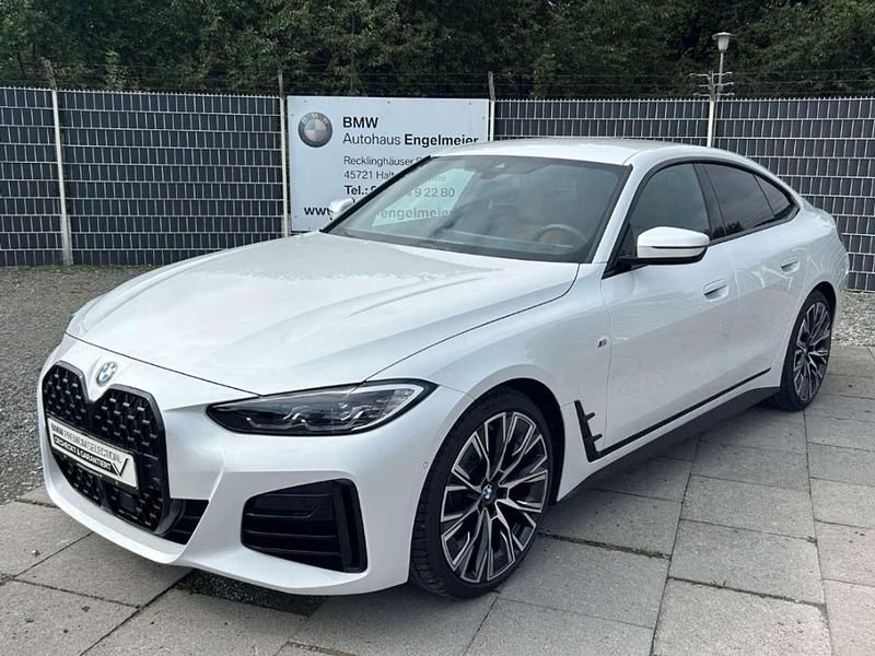 Weiß Gebraucht 2024 BMW 420 Gran Coupé M Sport Coupé | 42.900 € (Fairer Preis) - Bild 1/3