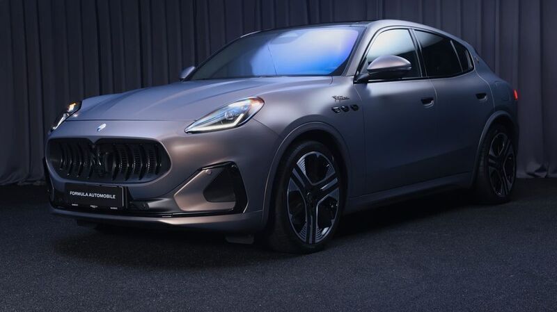 Grau Gebraucht 2024 Maserati Grecale Folgore SUV | 111.664 € - Bild 1/4