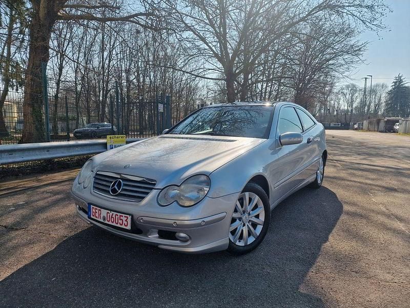Gebraucht Mercedes CL200 163 PS (119 kW) 2001 Silber Coupé