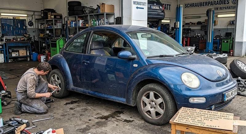Gebraucht VW New Beetle 116 PS (85 kW) 1999 Blau Kleinwagen