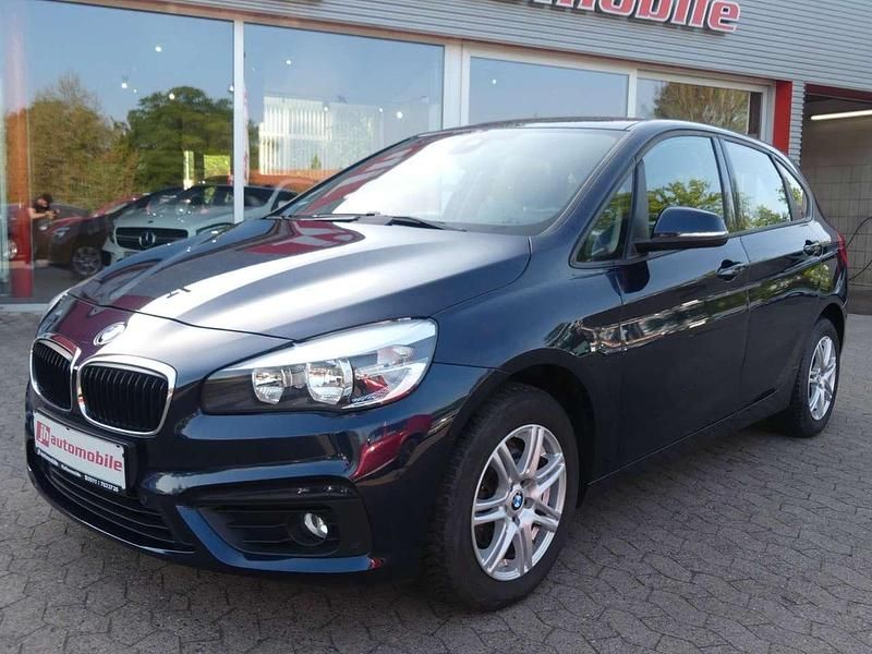 Gebraucht BMW 218 150 PS (110 kW) 2015 Imperialblau brillanteffekt me Van / Kleinbus