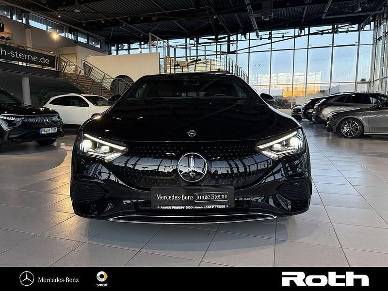 Gebraucht Mercedes EQE300 Premium 180 kW (245 PS) 2024 Schwarz Limousine