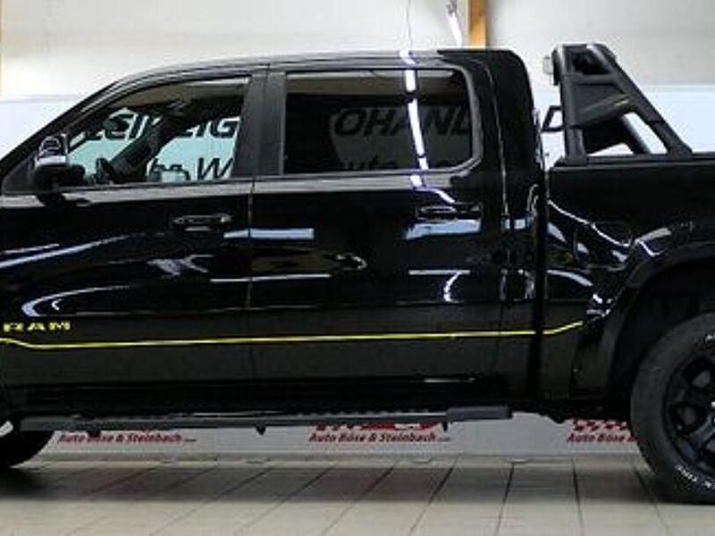 Gebraucht Dodge Ram 401 PS (294 kW) 2022 Schwarz Pickup