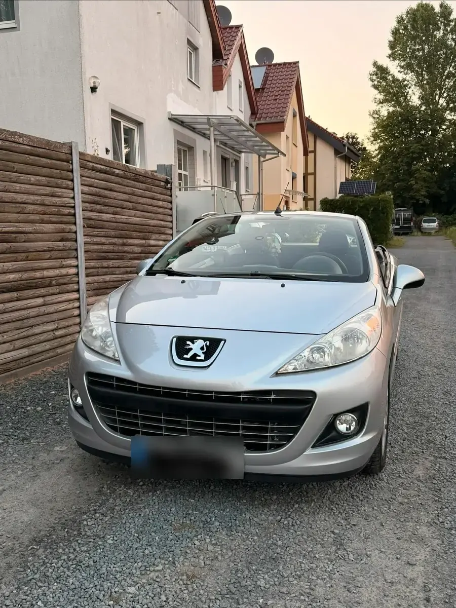 Gebraucht Peugeot 207 CC 120 PS (88 kW) 2011 Cabrio
