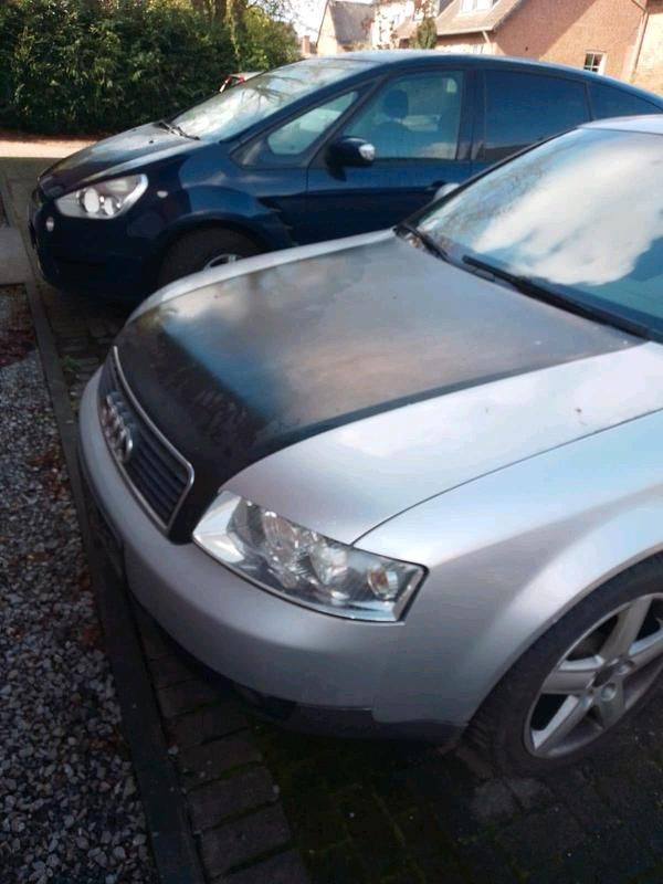 Gebraucht Audi A4 130 PS (95 kW) 2002 Silber Limousine