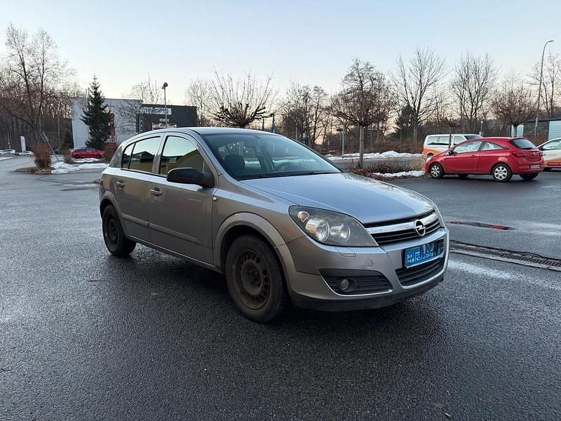 Gebraucht Opel Astra 105 PS (77 kW) 2006 Grau Kleinwagen
