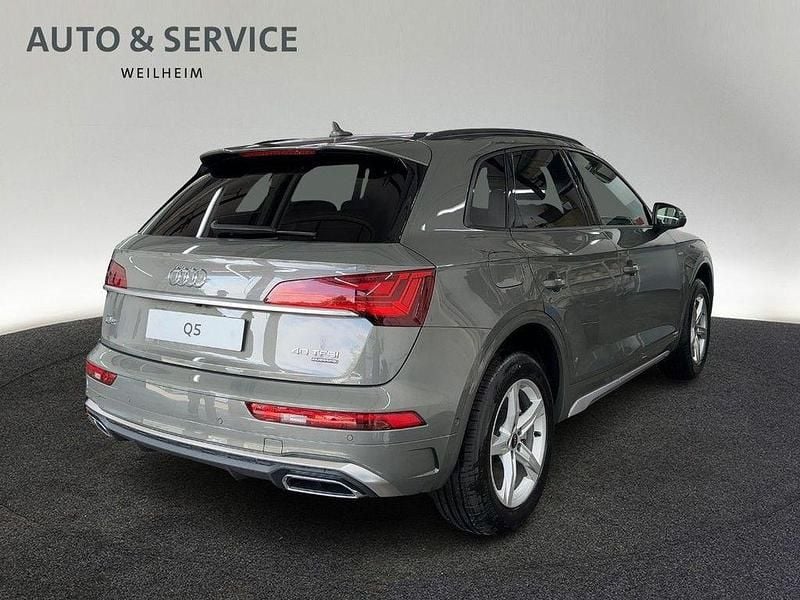 Gebraucht Audi Q5 Basis 204 PS (150 kW) 2025 Chronosgrau metallic SUV