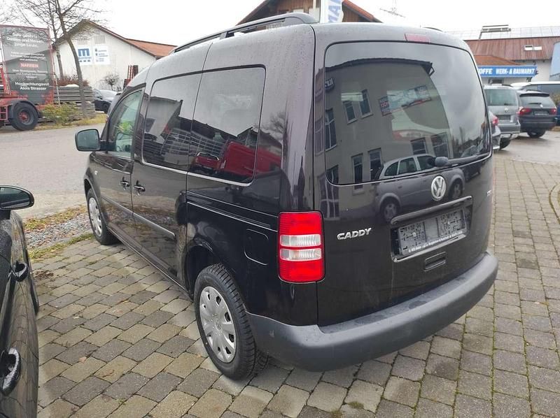 Gebraucht VW Caddy Trendline 86 PS (63 kW) 2011 Black berry metallic Van / Kleinbus