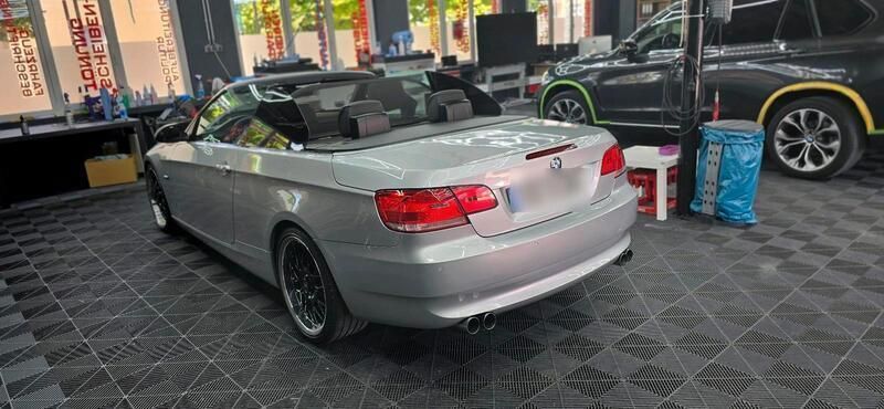 Silber Gebraucht 2007 BMW 330 Cabriolet Cabrio | 13.500 € - Bild 1/4