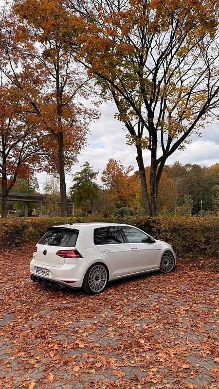 Weiß Gebraucht 2013 VW Golf VII GTI Limousine | 15.500 € (Teuer) - Bild 1/4