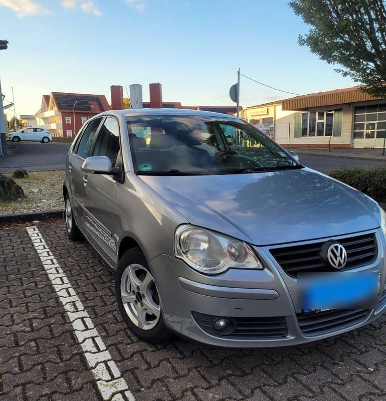Silber Gebraucht 2007 VW Polo Comfortline Kleinwagen | 2.650 € (Fairer Preis) - Bild 1/4