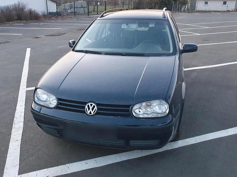 Gebraucht VW Golf IV 101 PS (74 kW) 2005 Blau Kombi