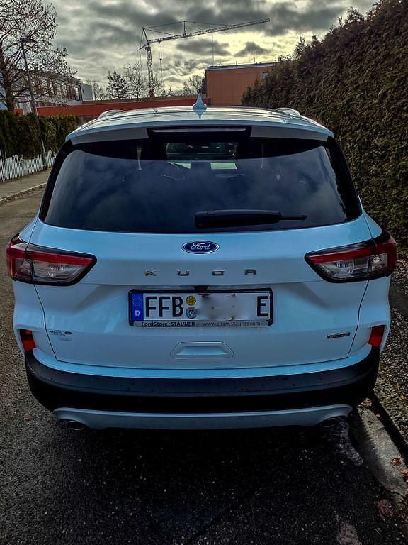 Gebraucht Ford Kuga Titanium X 224 PS (164 kW) 2022 Weiß SUV