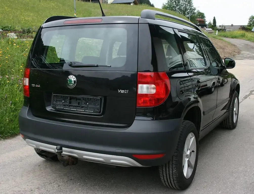 Gebraucht Skoda Yeti Active 110 PS (80 kW) 2014 Schwarz SUV