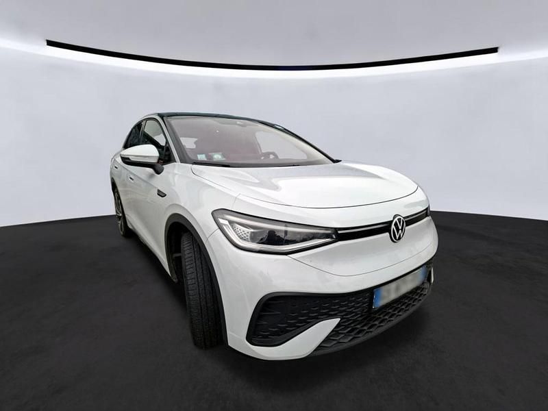 Gebraucht VW ID.5 Pro Performance 150 kW (204 PS) 2023 Gletscherweiß schwarz (metallic) SUV