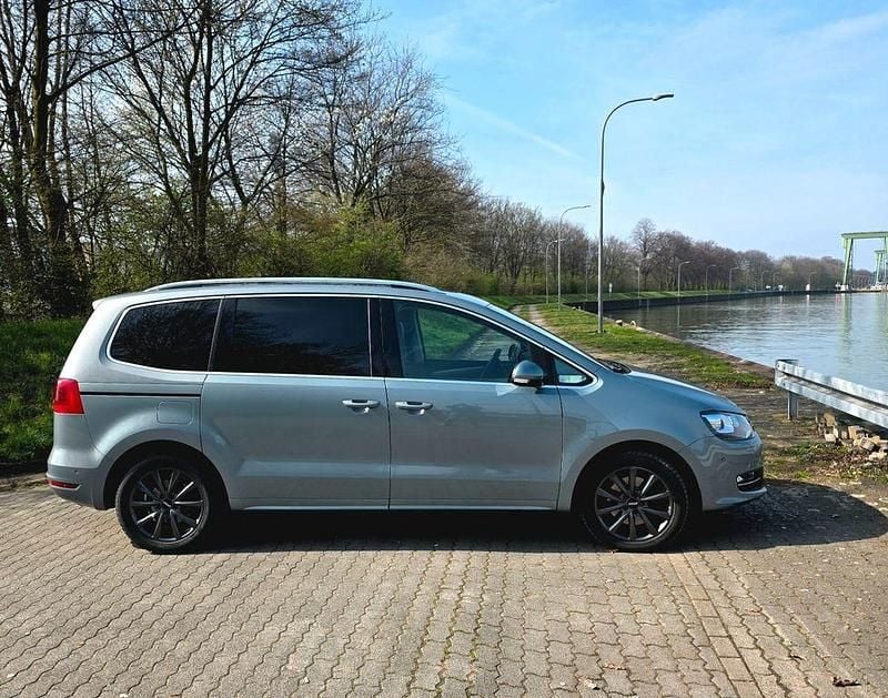 Gebraucht VW Sharan Highline 177 PS (130 kW) 2014 Van / Kleinbus