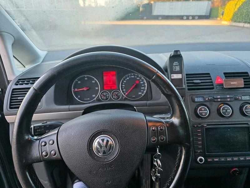 Gebraucht VW Touran 140 PS (102 kW) 2006 Grau Van / Kleinbus