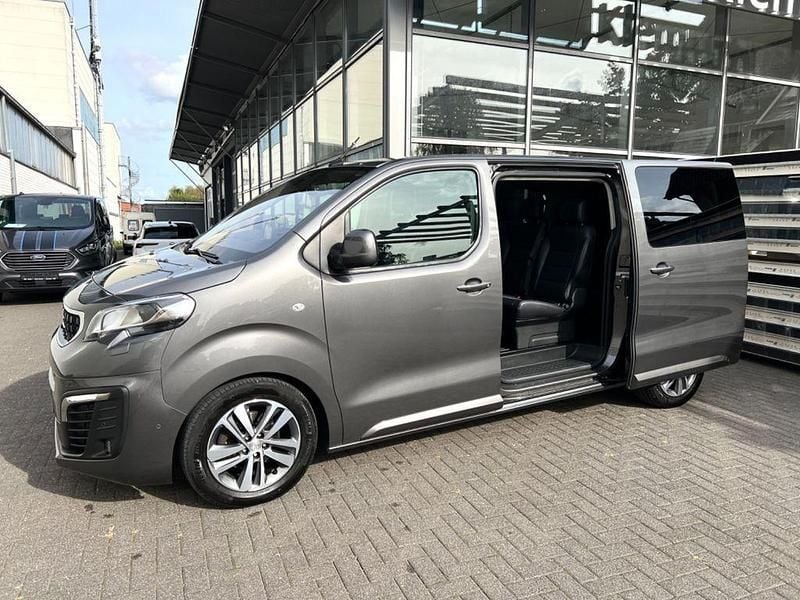 Gebraucht Peugeot Traveller Allure 177 PS (130 kW) 2017 Grau Van / Kleinbus