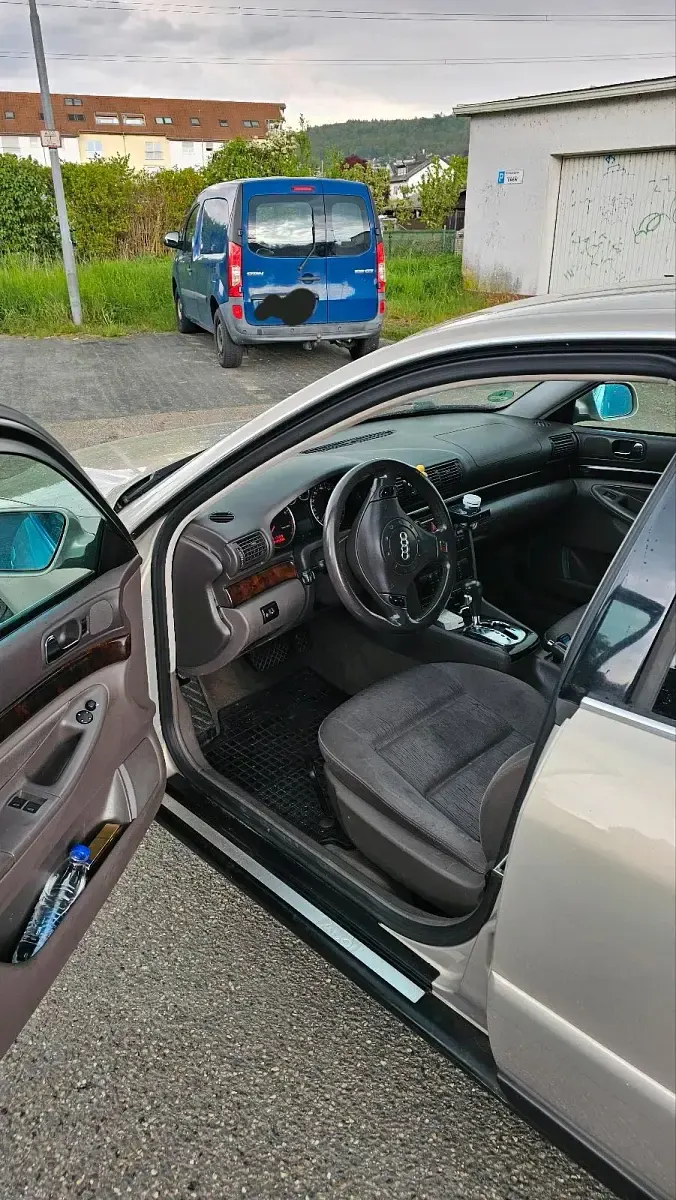 Second-hand Audi A4 160 CP (117 kW) 1999 Galben Berlinǎ
