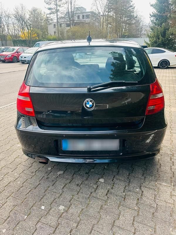 Second-hand BMW 118 143 CP (105 kW) 2007 Negru Hatchback