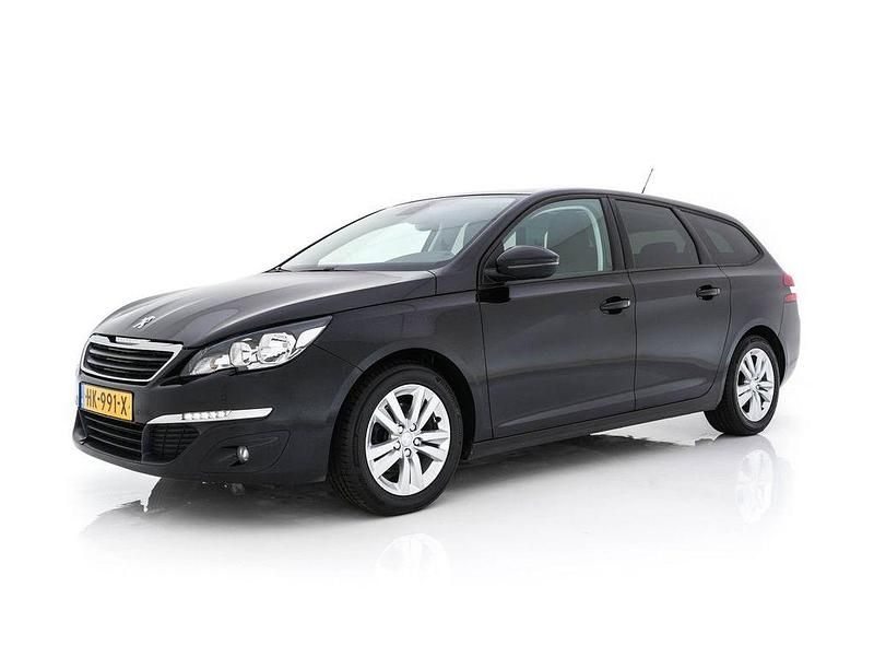 Gebraucht Peugeot 308 120 PS (88 kW) 2015 Schwarz Limousine