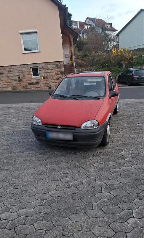 Gebraucht Opel Corsa 60 PS (44 kW) 1995 Rot Kleinwagen