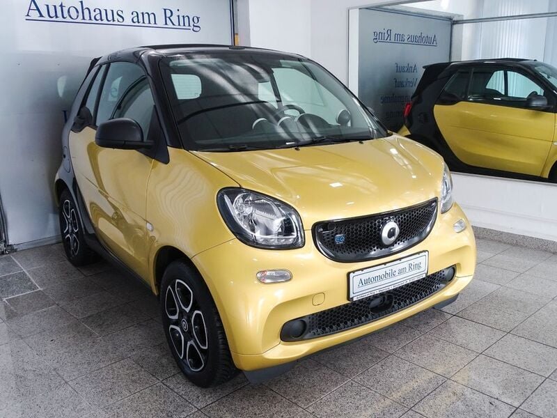 Blacktoyellow Gebraucht 2019 Smart ForTwo Electric Drive Cabrio | 10.880 € (Fairer Preis) - Bild 1/4