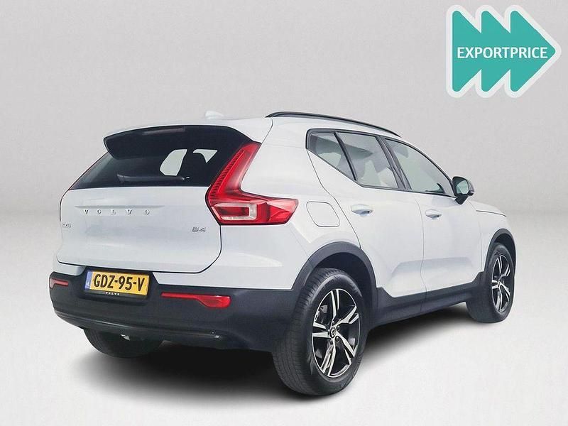 Gebraucht Volvo XC40 Plus 177 PS (130 kW) 2024 Blau SUV