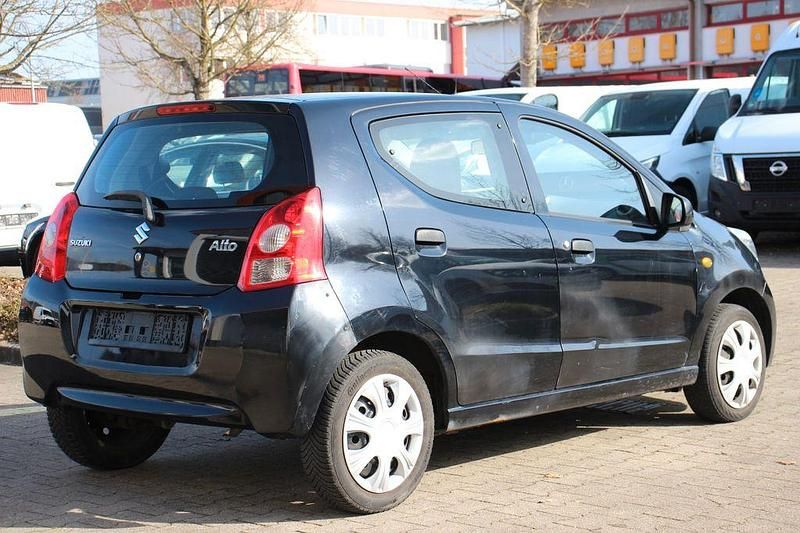 Gebraucht Suzuki Alto 68 PS (50 kW) 2010 Schwarz Kleinwagen