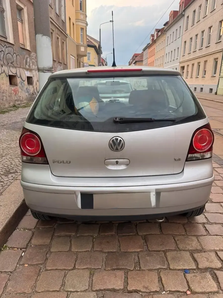 Gebraucht VW Polo 75 PS (55 kW) 2005 Silber Kleinwagen