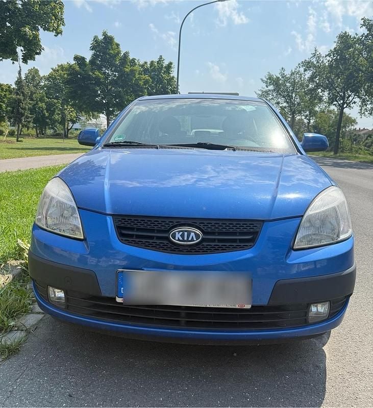 Blau Gebraucht 2006 Kia Rio 4 Kleinwagen | 1.399 € (Guter Preis) - Bild 1/4