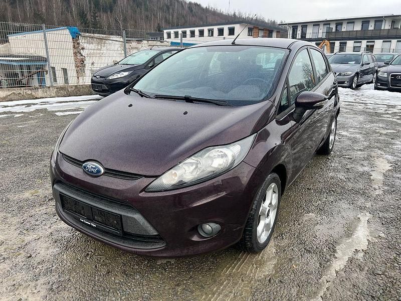 Rot Gebraucht 2009 Ford Fiesta Trend Kleinwagen | 4.999 € (Fairer Preis) - Bild 1/4