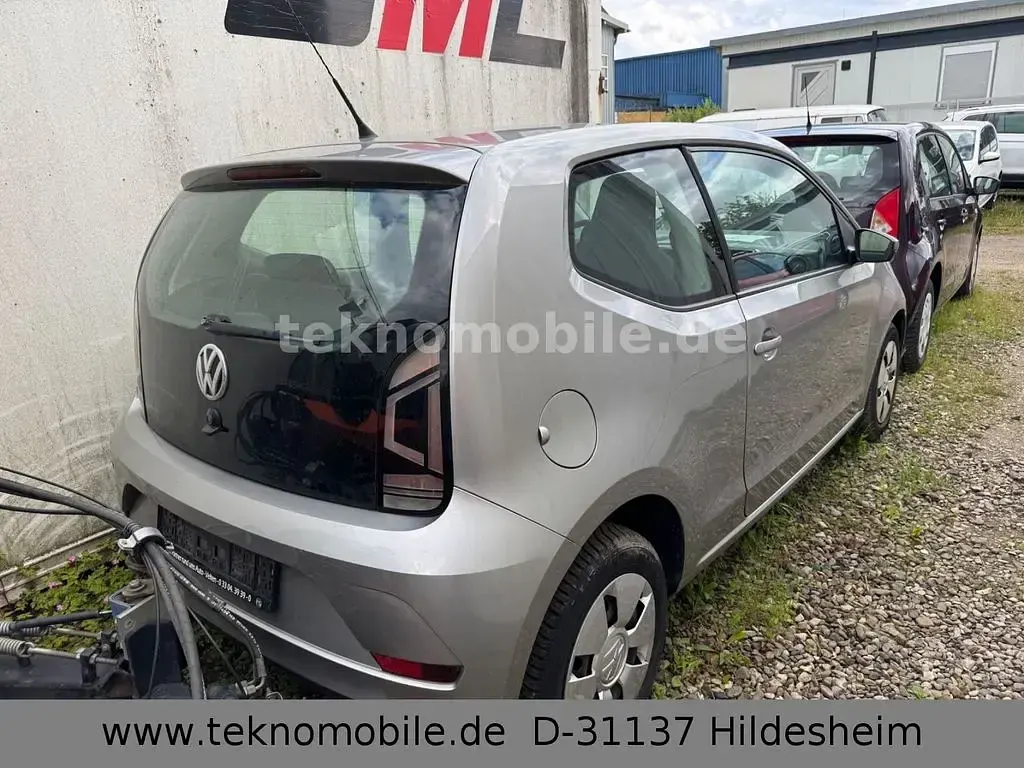 Gebraucht VW up! 68 PS (50 kW) 2015 Weiß metallic Kleinwagen