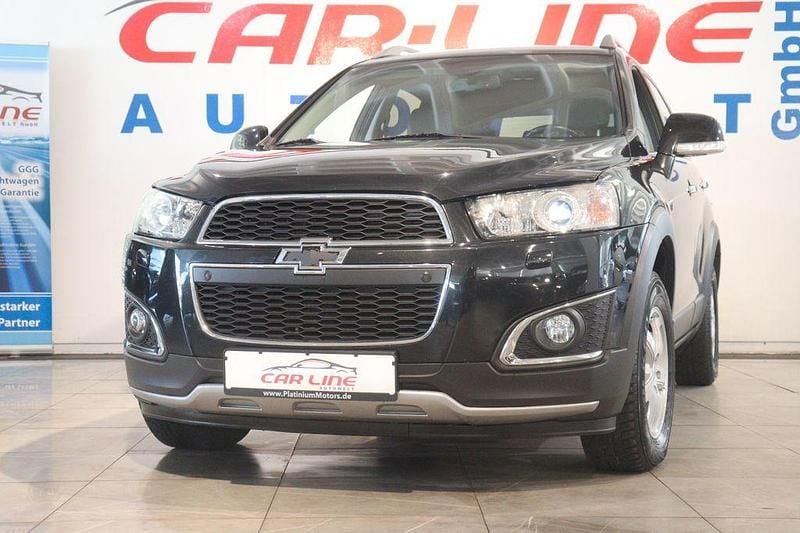Schwarz Gebraucht 2013 Chevrolet Captiva LTZ SUV | 8.444 € (Fairer Preis) - Bild 1/4