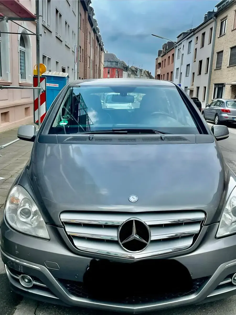 Gebraucht Mercedes B200 140 PS (102 kW) 2008 Grau Van / Kleinbus