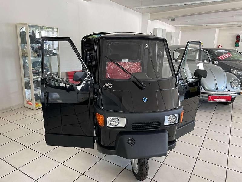Schwarz Neu 2025 Piaggio APE Van / Kleinbus | 8.685 € - Bild 1/4