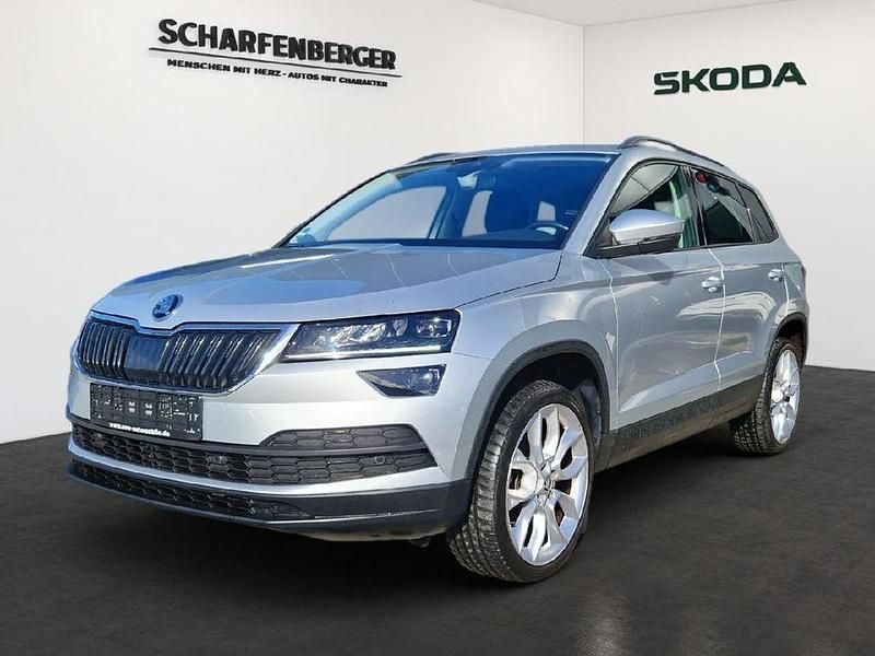 Grau Gebraucht 2021 Skoda Karoq Style SUV | 24.879 € (Guter Preis) - Bild 1/4