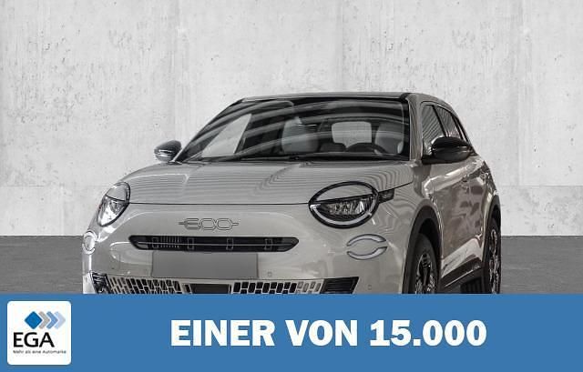 Gebraucht Fiat 600 La Prima 101 PS (74 kW) 2024 Beige metallic SUV