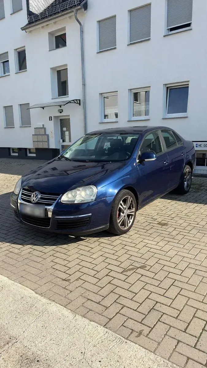 Gebraucht VW Jetta Trendline 102 PS (75 kW) 2006 Blau Limousine