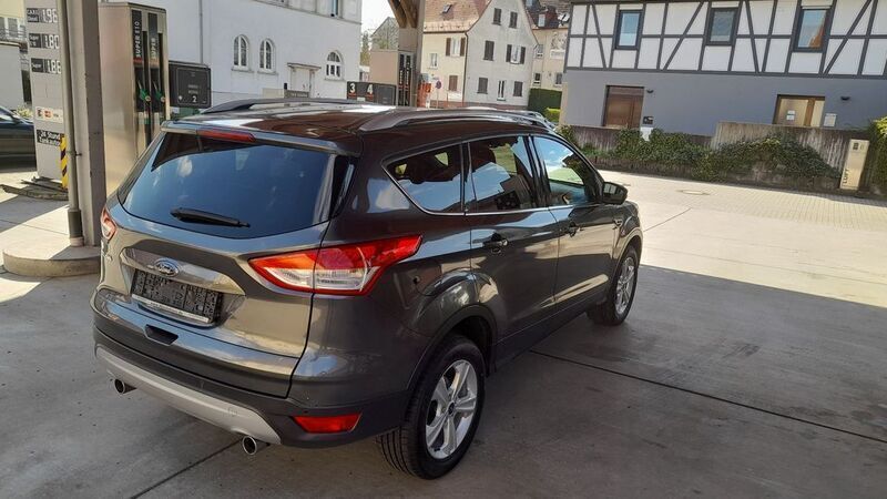 Gebraucht Ford Kuga Titanium 163 PS (119 kW) 2014 Grau SUV