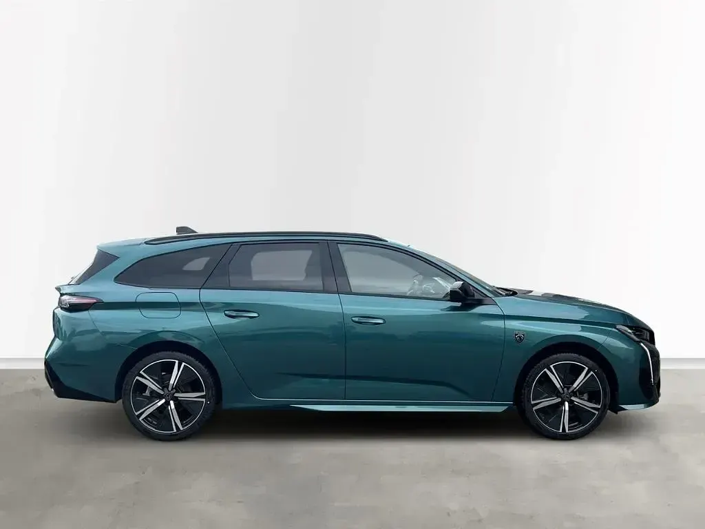 Gebraucht Peugeot 308 SW GT 131 PS (96 kW) 2023 Blau Kombi