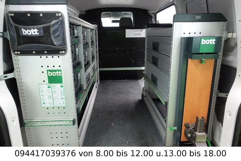 Gebraucht VW Transporter 150 PS (110 kW) 2020 Weiß Van