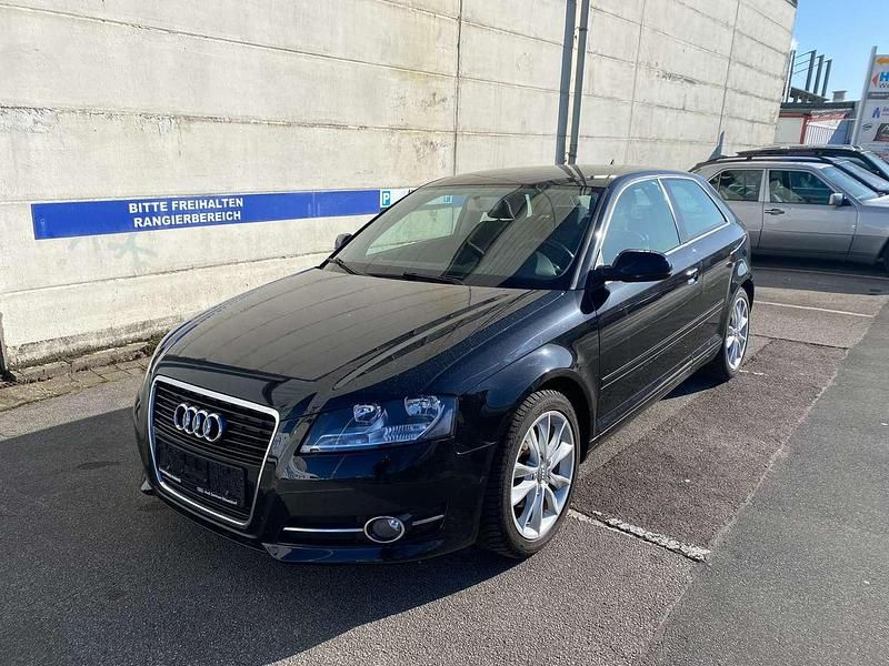 Gebraucht Audi A3 Ambiente 125 PS (91 kW) 2011 Schwarz Limousine