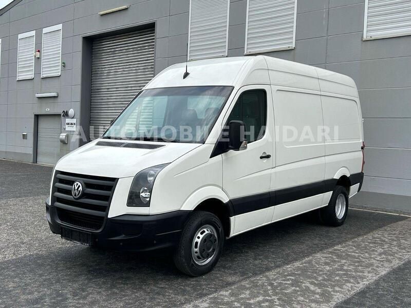 Grau Gebraucht 2011 VW Crafter Van | 9.450 € - Bild 1/4