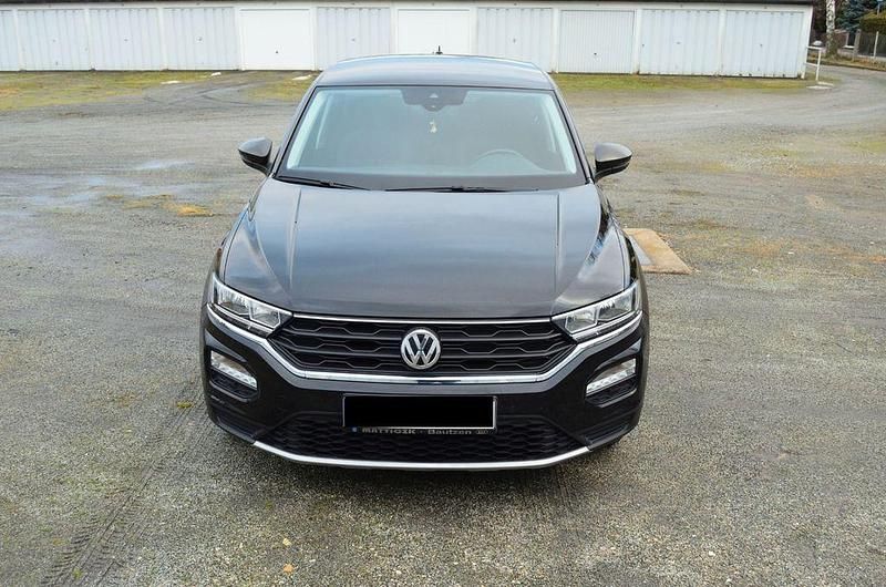 Schwarz Gebraucht 2018 VW T-Roc Style SUV | 17.890 € (Fairer Preis) - Bild 1/4